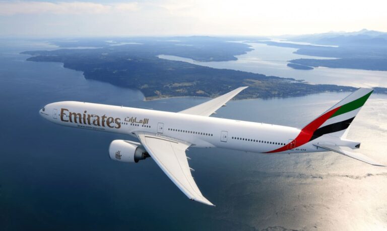 Emirates vole dans le métaverse avec les NFT des compagnies aériennes