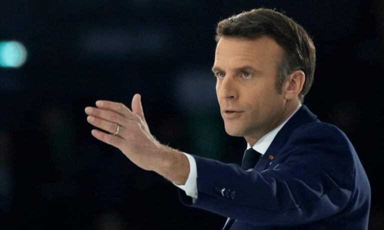 Le président français Macron soutient les innovations de la blockchain mais promet une réglementation