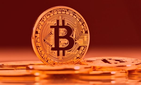 Bitcoin est toujours dû pour un «lavage final», déclare l'analyste de Fundstrat