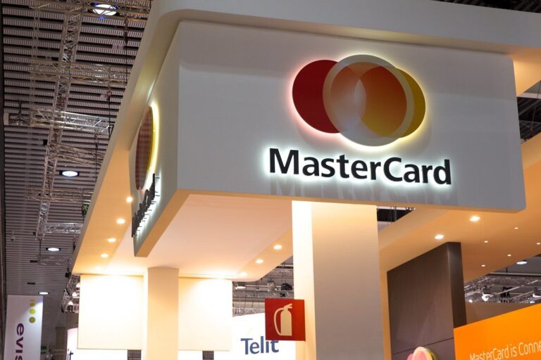 Mastercard permettra aux utilisateurs d’acheter des NFT sans crypto !