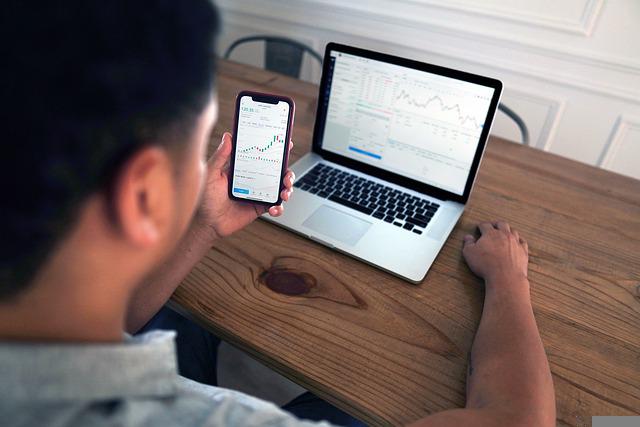 Comment les traders peuvent-ils rester au fait de l’actualité des crypto-monnaies ?
