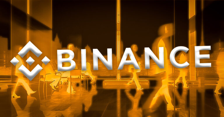 Binance a discrètement licencié 1 000 employés ou plus ces dernières semaines ;  peut réduire ses effectifs jusqu’à 30%: WSJ