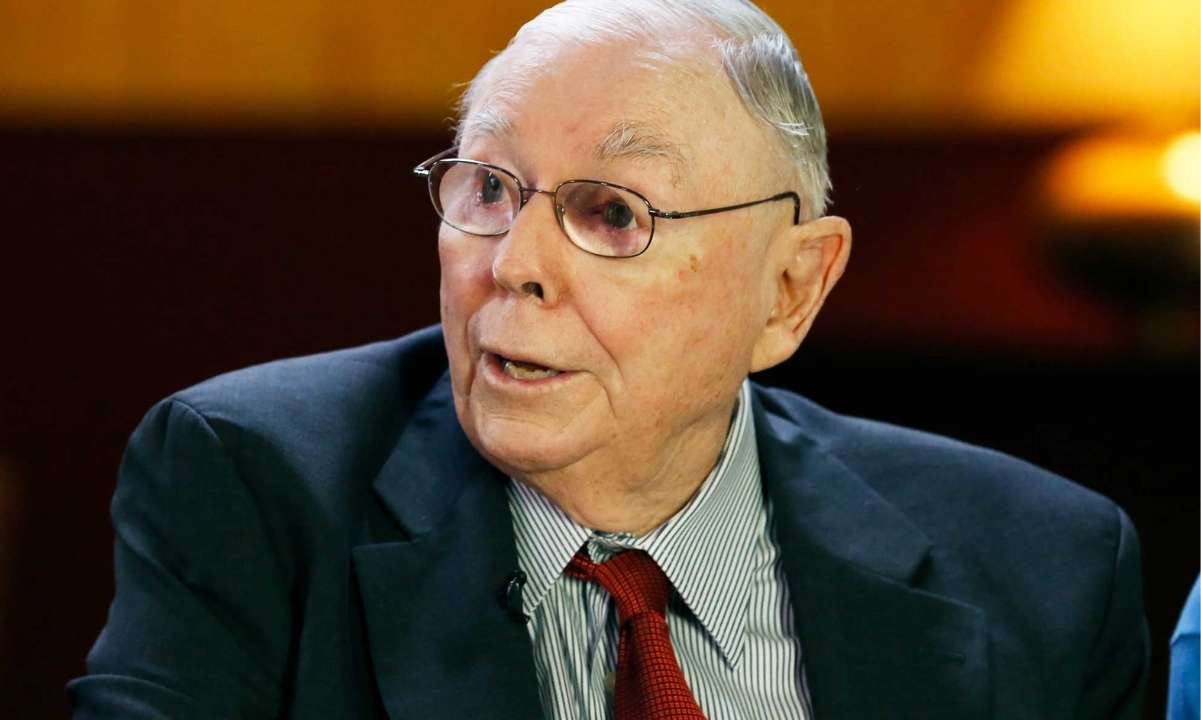 Bitcoin est l'investissement le plus stupide de tous les temps : Charlie Munger