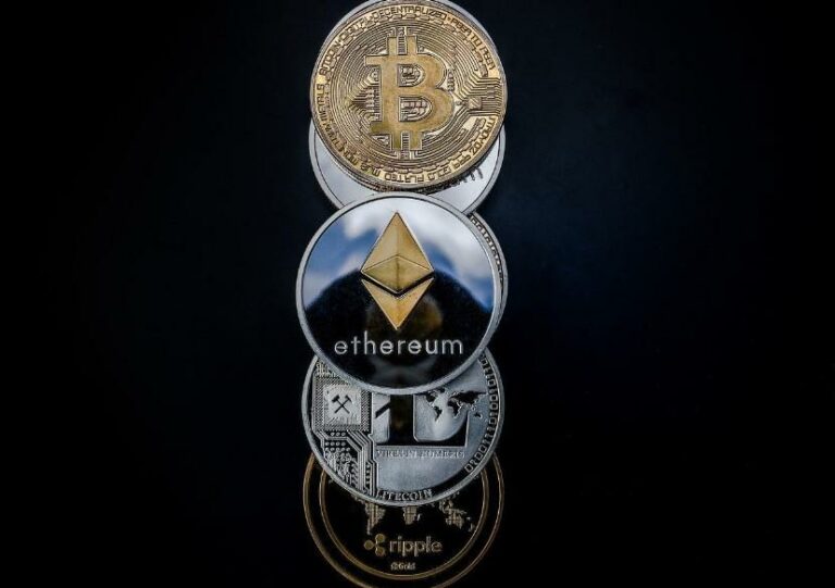 Curieux de connaître l’avenir du Bitcoin et sa valeur potentielle en 2040
 : détails de l’ICO, prix, roadmap, whitepaper…