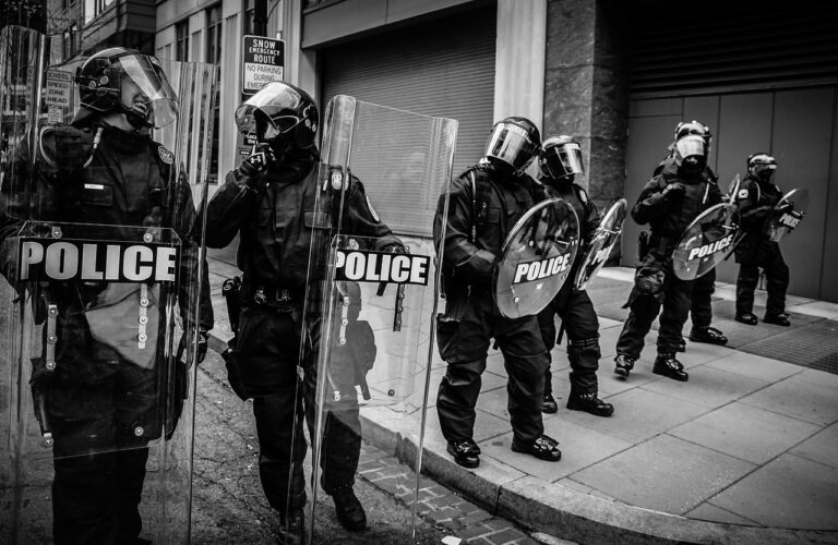 Démantèlement d’un Gang de Rançon en Cryptomonnaies : Une Victoire pour la Sécurité en France